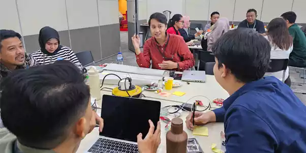 Komunikasi Lintas Departemen Meningkatkan Sinergi Organisasi Komunikasi Lintas Departemen Meningkatkan Sinergi Organisasi