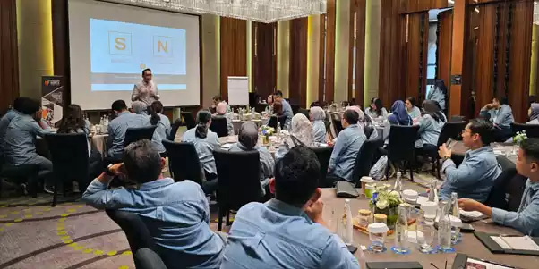 Teknik Presentasi Efektif yang Lebih dari Sekadar Slide dan Mic