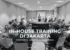 Peserta sesi in-house training Mitologi Inspira berlatih berpasangan di ruang pelatihan perusahaan di Jakarta