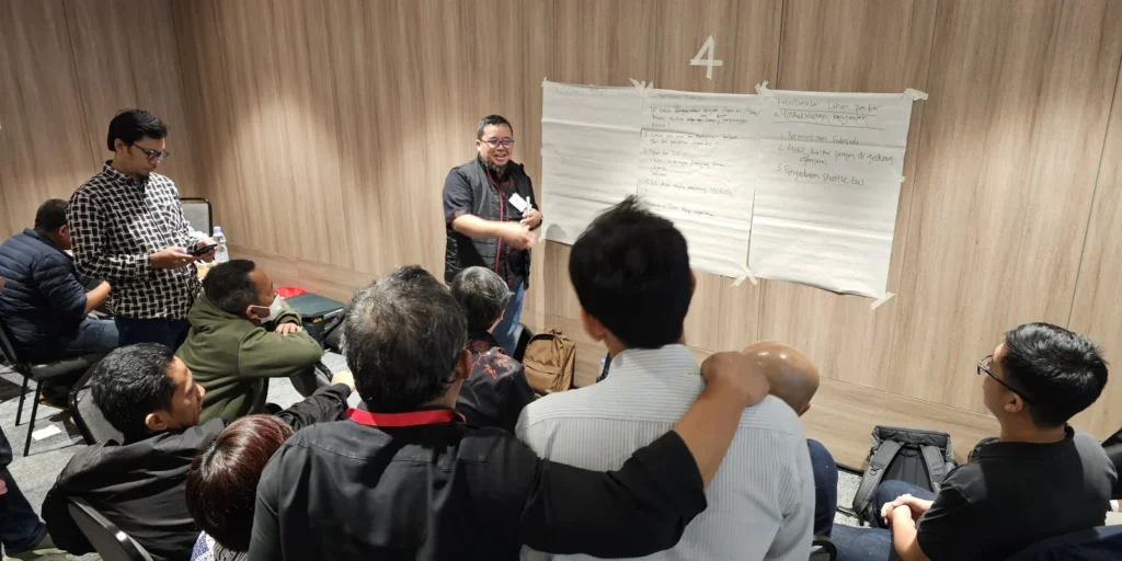 Rekaman seorang petugas layanan yang berbicara kasar kepada orang yang dilayaninya tersebar luas minggu ini. Yang menarik perhatian bukan hanya perbua